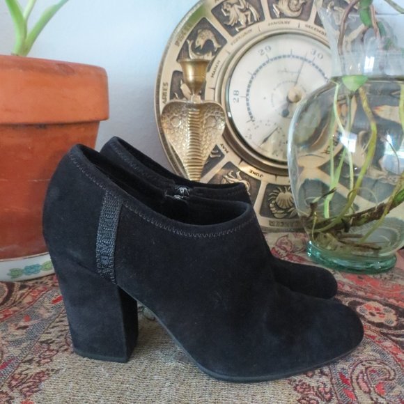 Prada Black Suede Bootie Heeled Ankle Boot Size 5.5 - Picture 1 of 10